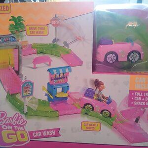 BARBIE ON THE GO CAR WASH - INCLUDES TRACK SET, CAR & DOLL, SNACK MACHINE - NIB